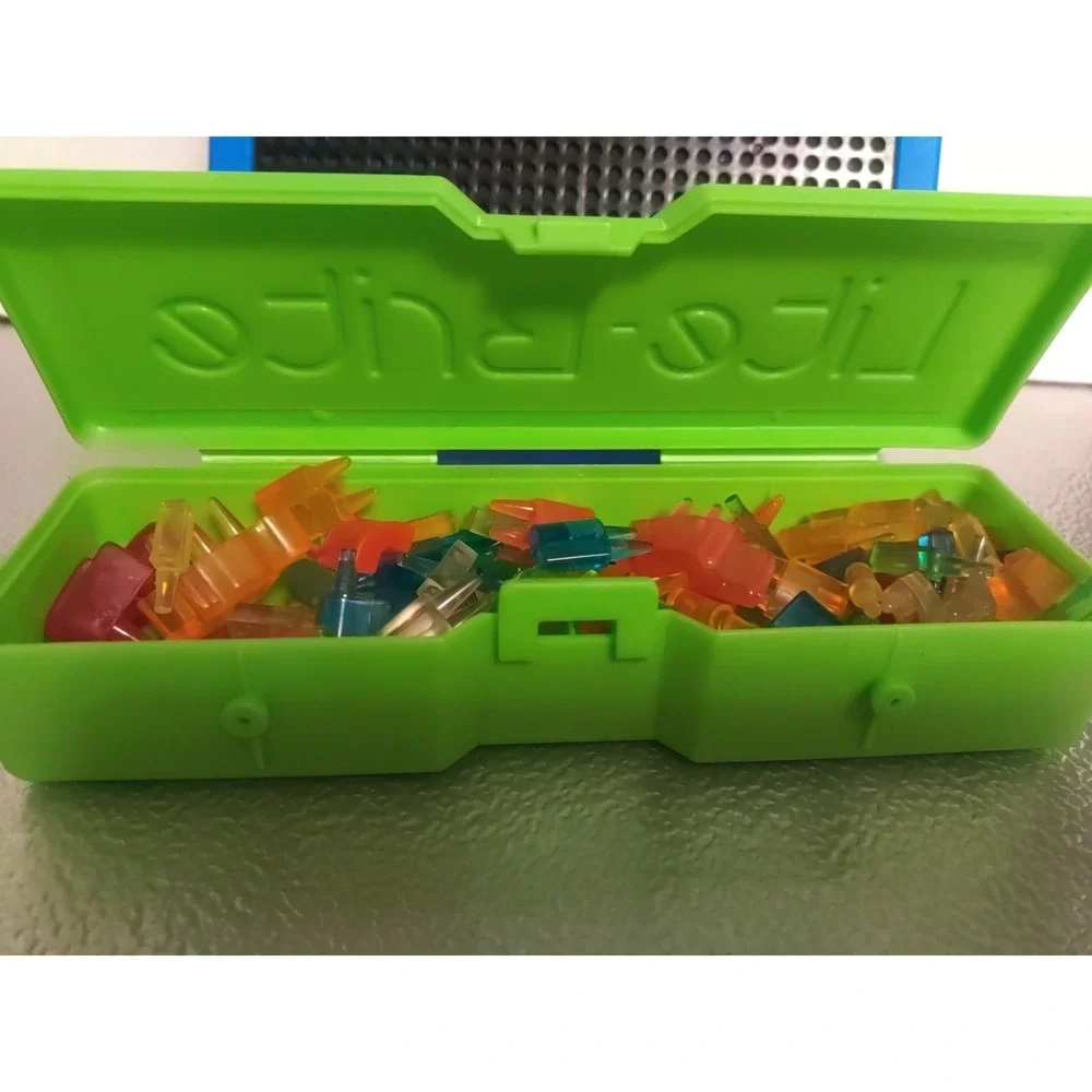 Lite-Brite Toy 2014 #1786 Hasbro Children's toy Battery Geometric‎ Shape Pegs